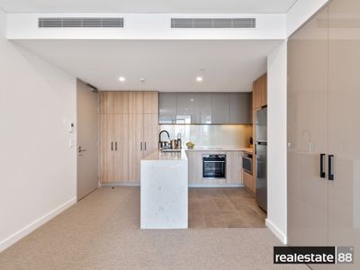 602 / 35 Bronte Street, East Perth