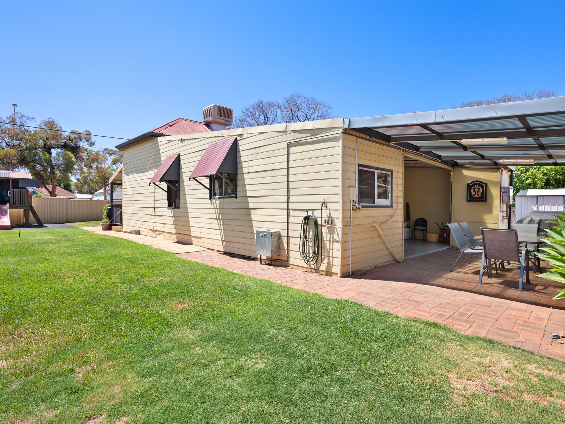 207 Collins Street, Piccadilly