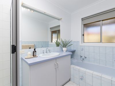 4 Coonawarra Close, Mildura