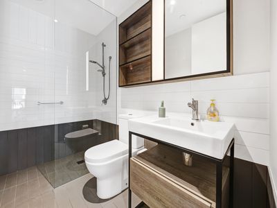 132 / 33 Quay Boulevard, Werribee South