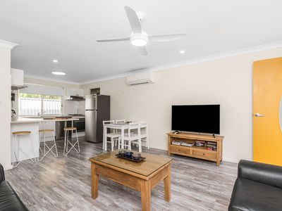 1 / 12 Edinburgh Court, Pottsville