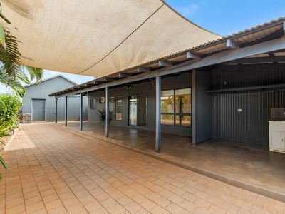 35 Planigale Loop, Djugun