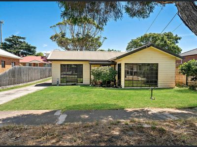 12 Kalimna Street, Carrum