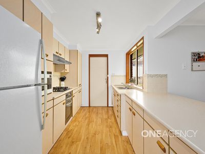 9 State Place, Albion Park