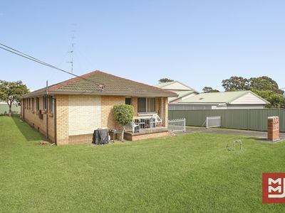 19 David Avenue, Oak Flats