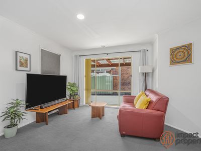 49 Tarrant Crescent, Dunlop