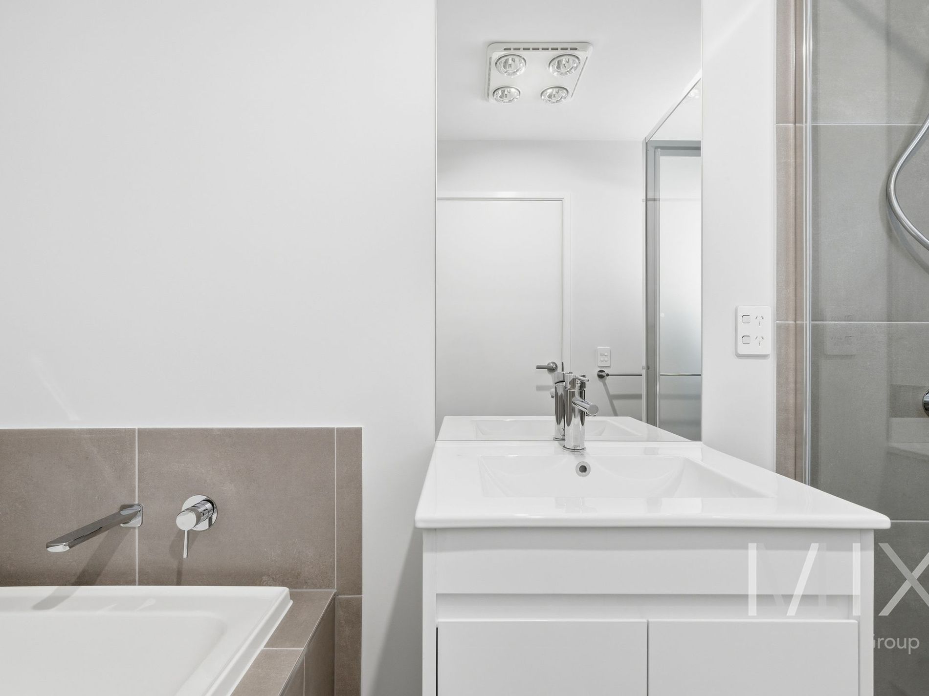 2 / 70 William Street , Brighton