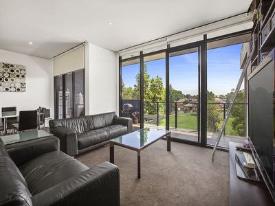330 / 68 Mount Alexander Road, Travancore