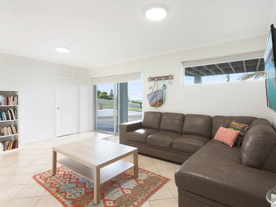 109 Dalmeny Drive, Kianga