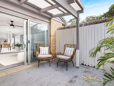 2 / 6 Brookside Road, Labrador