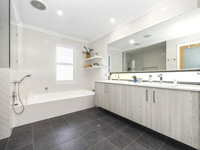 15 Teraglin Vista, Yanchep