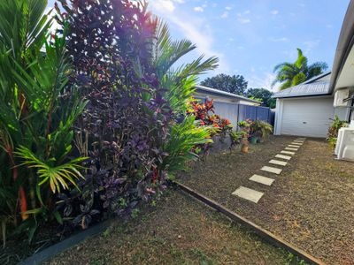 17 NODOSA CLOSE, Mount Sheridan
