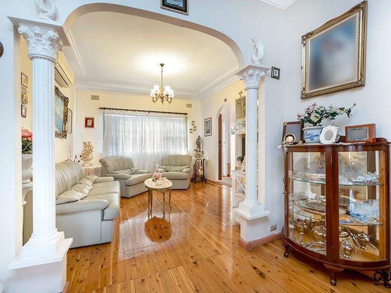 138 St Johns Road, Cabramatta West