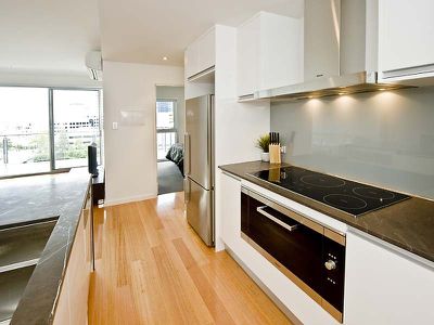 34 / 33 Malcolm Street, Perth