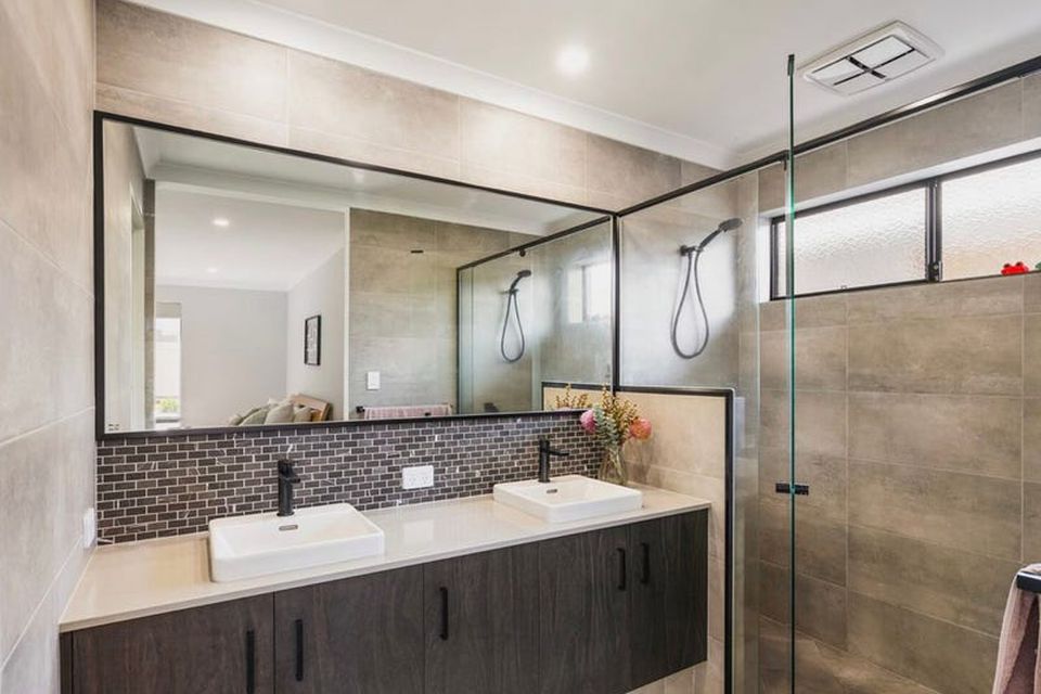 12 Pennant Boulevard , Geographe