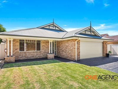 9 FLEET CRESCENT, Albion Park