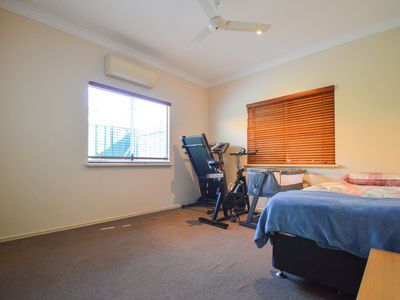 8 Snappy Gum Way, South Hedland