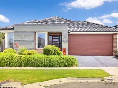9 Grande Belmond Avenue, Clyde