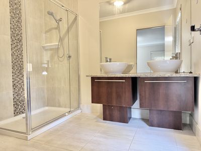 2 Salvinia Street, Manor Lakes