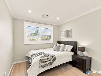 34 Bold St, Cabramatta West
