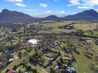 18-24 Henty Street, Dunkeld