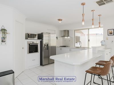 28 Newgain Cres, Carramar