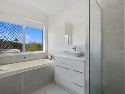 16 Black Teak Court, Brookwater