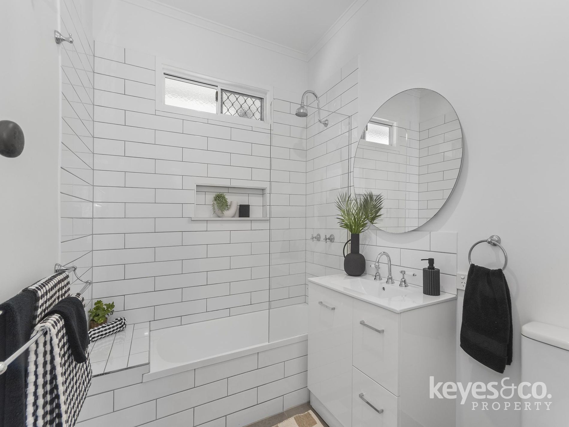 58 Kent Street, Gulliver