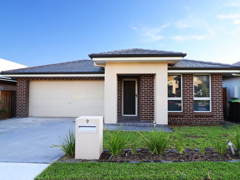 9 Bethany Cove, Gledswood Hills