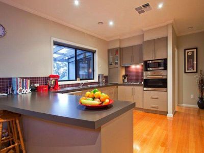 4 Elwood Drive, Bendigo