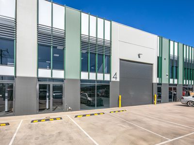 4 / 4 Amherst Drive, Truganina