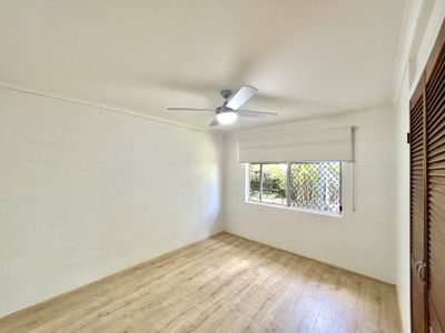 2 / 8 Arovo Street, Trinity Beach