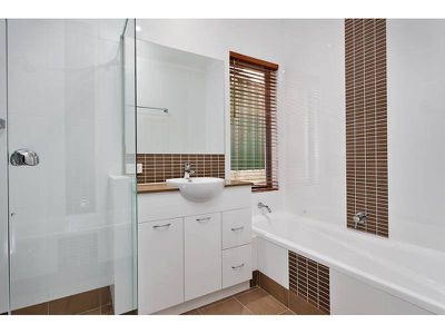 37 Bellairs Rd, Kardinya