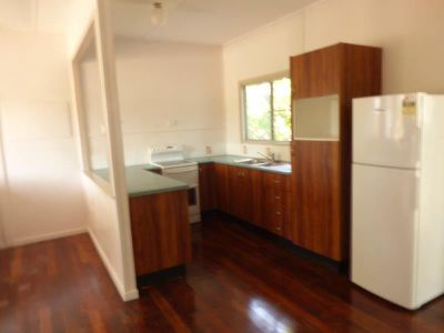 8 TOWERS STREET, Grand Secret