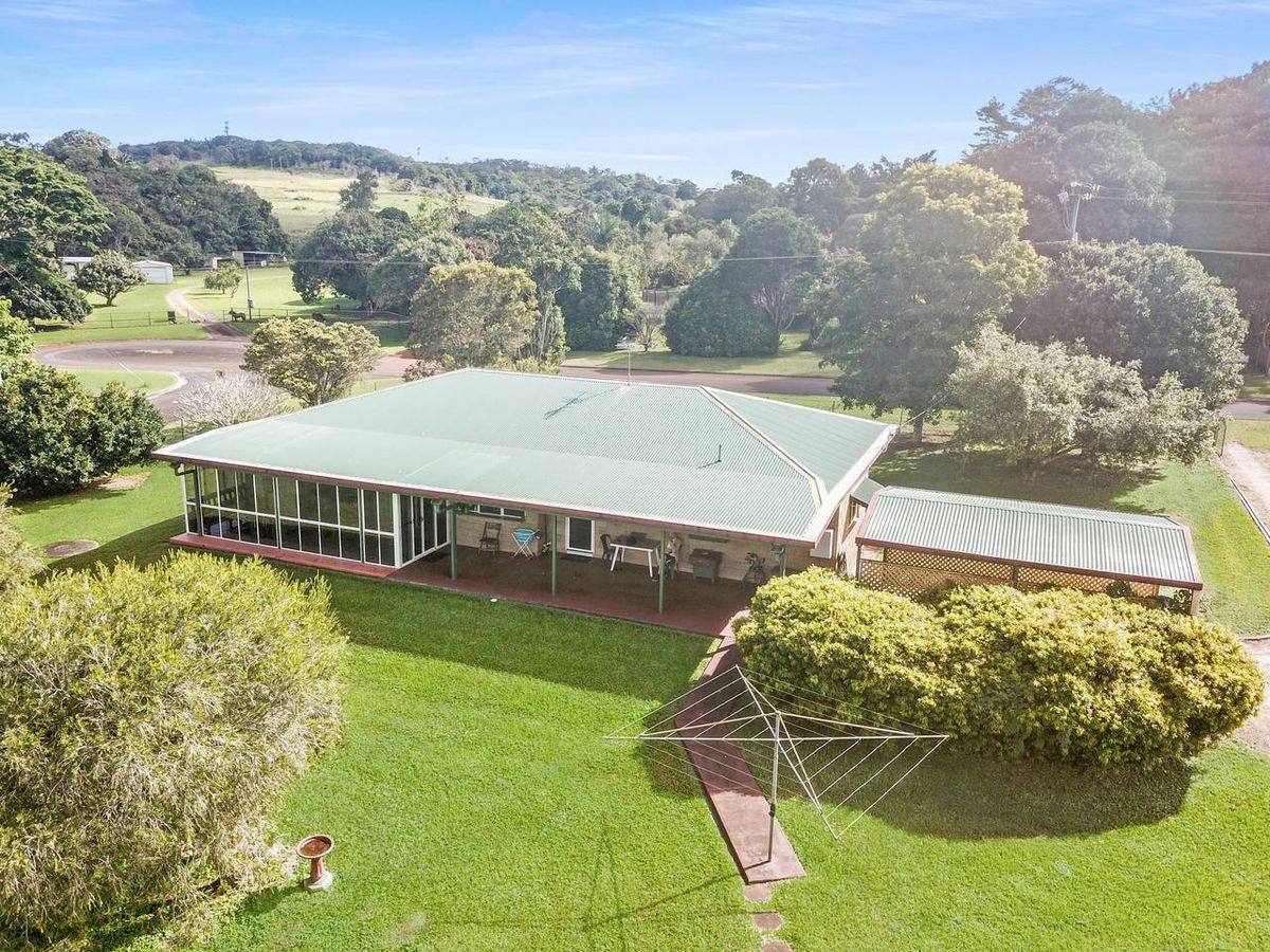 10 Panoramic Drive, Atherton
