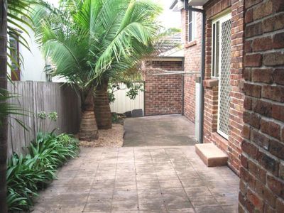 2 / 8 Gilmore Street, Wollongong
