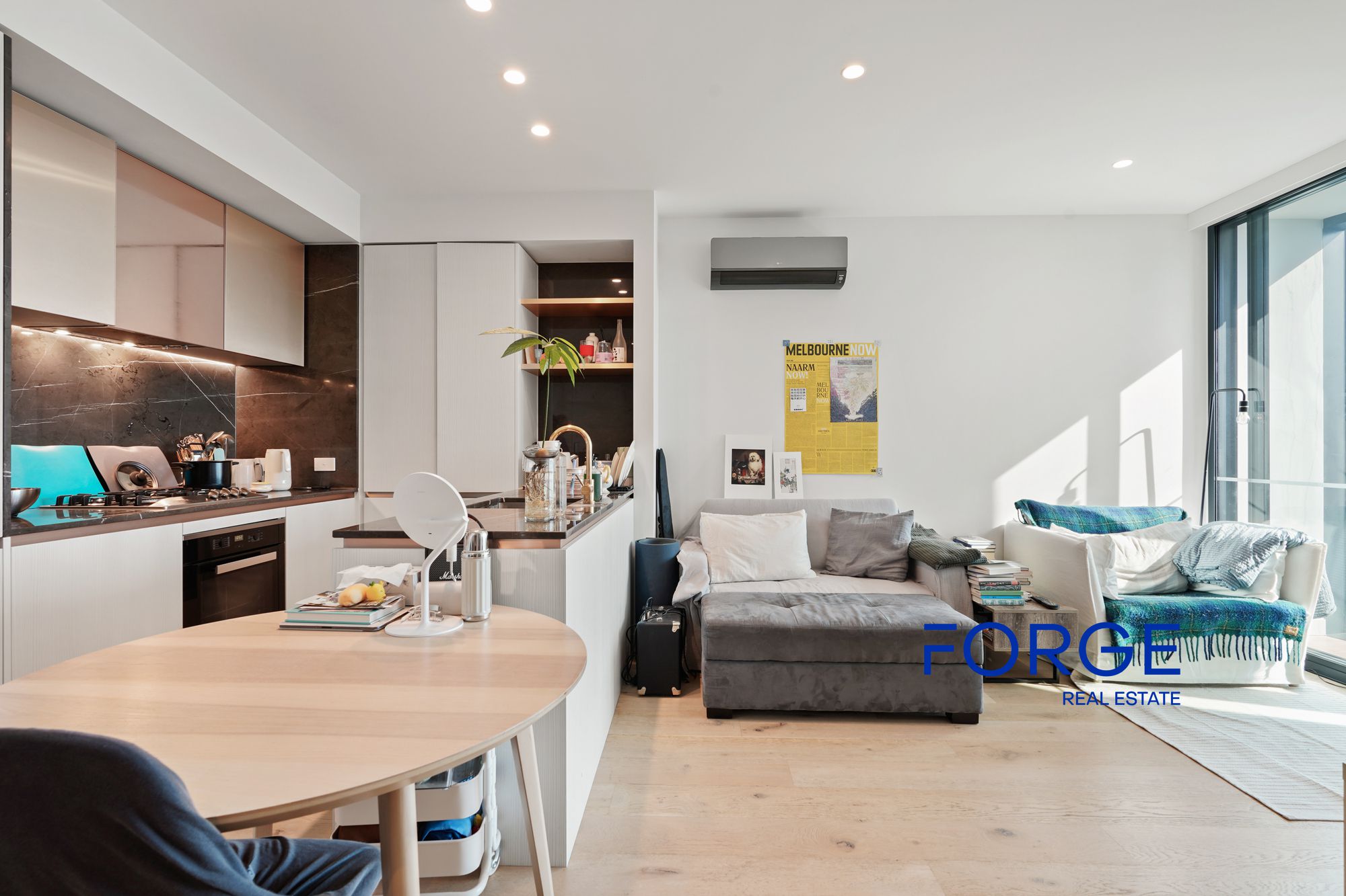 6301 / 228 La Trobe Street, MELBOURNE