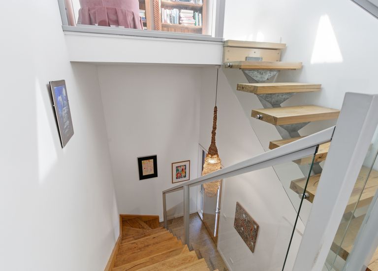 8 Aquarius Court, Portland North