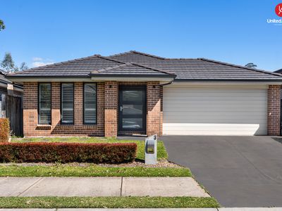 3 Dobroyd Drive, Elizabeth Hills