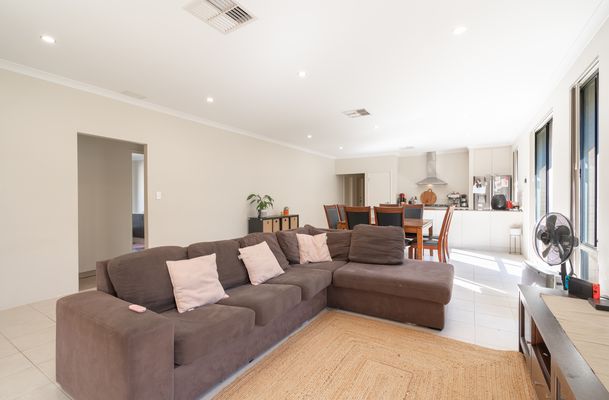 36 Firebrand Grove, Baldivis