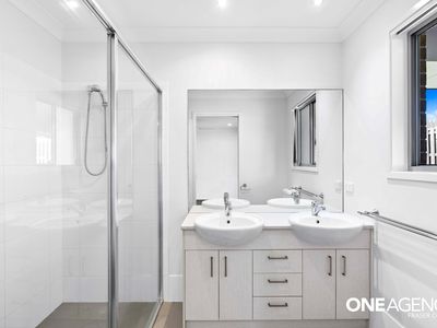 2 Dawes Crescent, Urraween