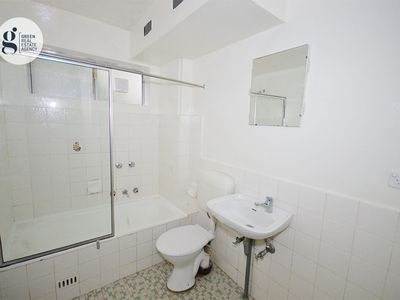 4 / 16A Meadow Crescent, Meadowbank