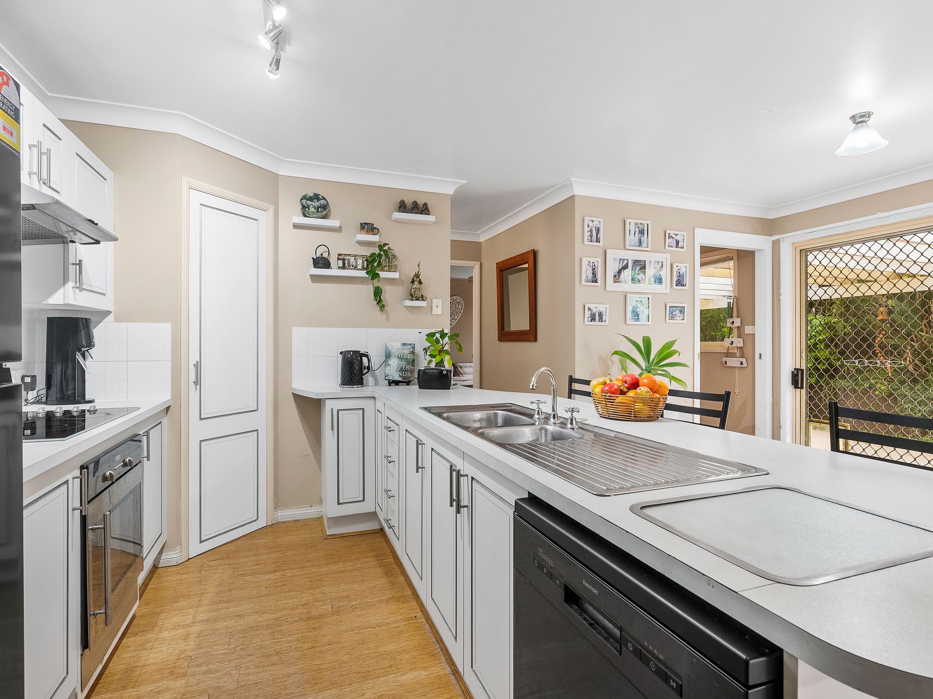 48 Yeovil Drive, Bomaderry