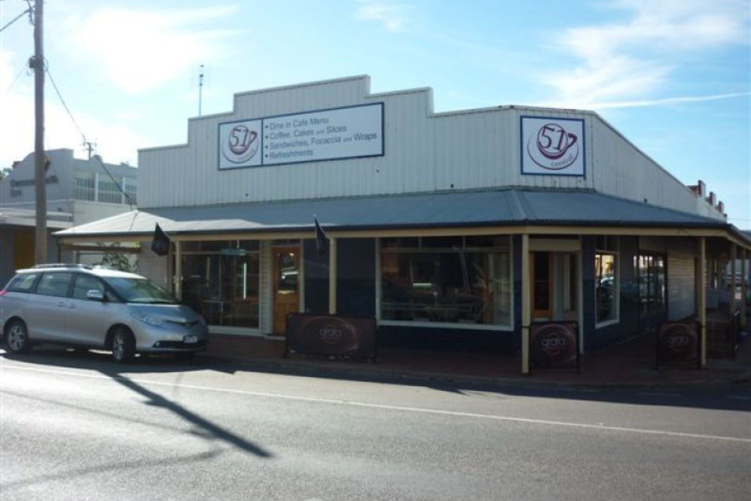 51 Woods Street , Donald