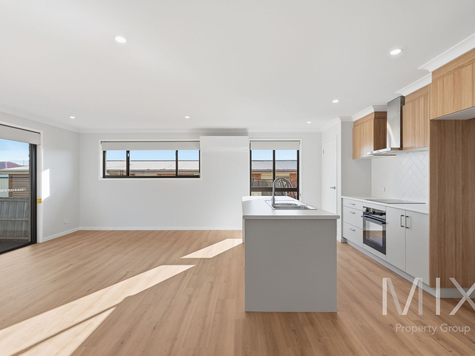 2 / 70 William Street , Brighton