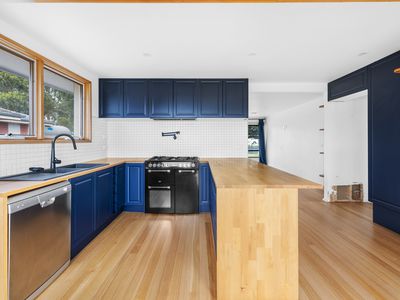 77 Old Geelong Road, Laverton