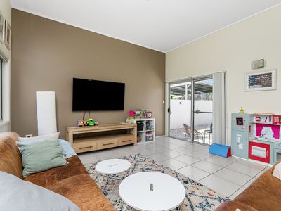 1 / 3 Boondoon Crescent, Ocean Shores