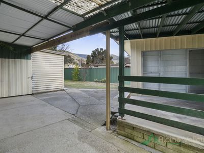 4 Valley Avenue , Mount Beauty