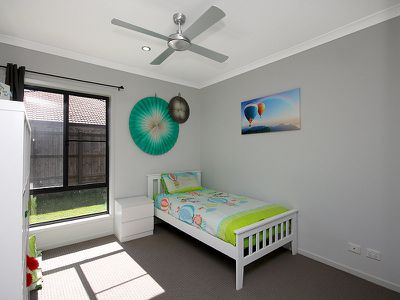 11 Baystone Place, Raceview