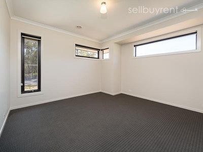 29 AXFORD BOULEVARD, Wodonga